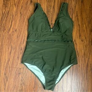 Cupshe large OX Scalloped One-Piece Swimsuit new with tags